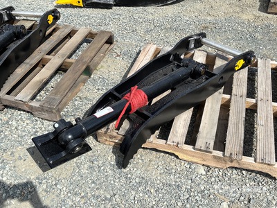 Dynamic Entities 34 in Hydraulic Excavator Thumb (Unused)