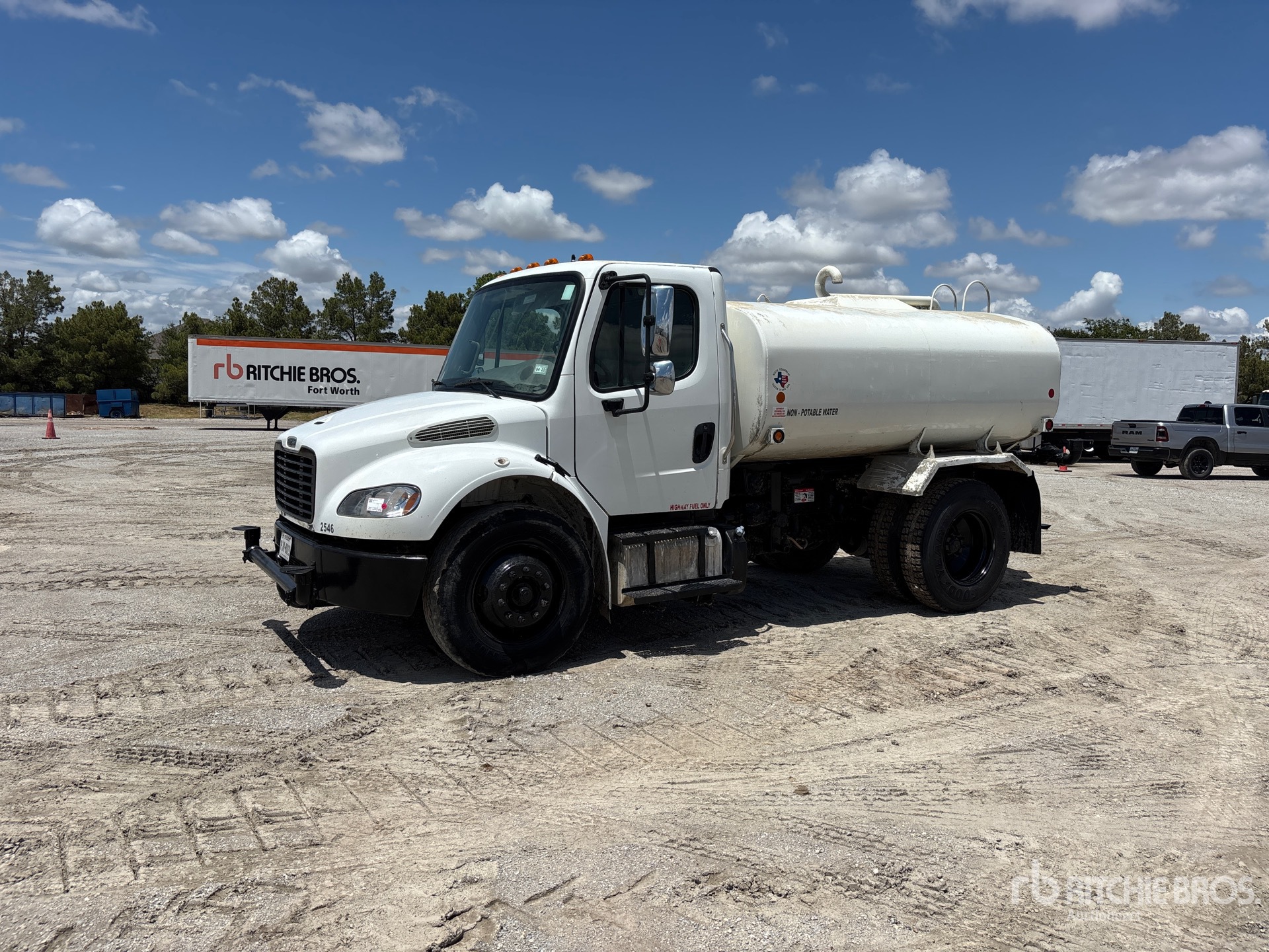 2022 Freightliner M2 106 2000 gal 4x2 Water Truck