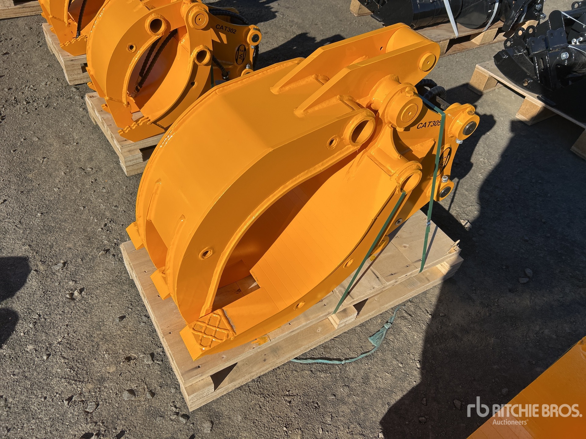 2026 JW ASC45 Q/C Excavator Grapple - Fits 4 - 7 ton (Unused)