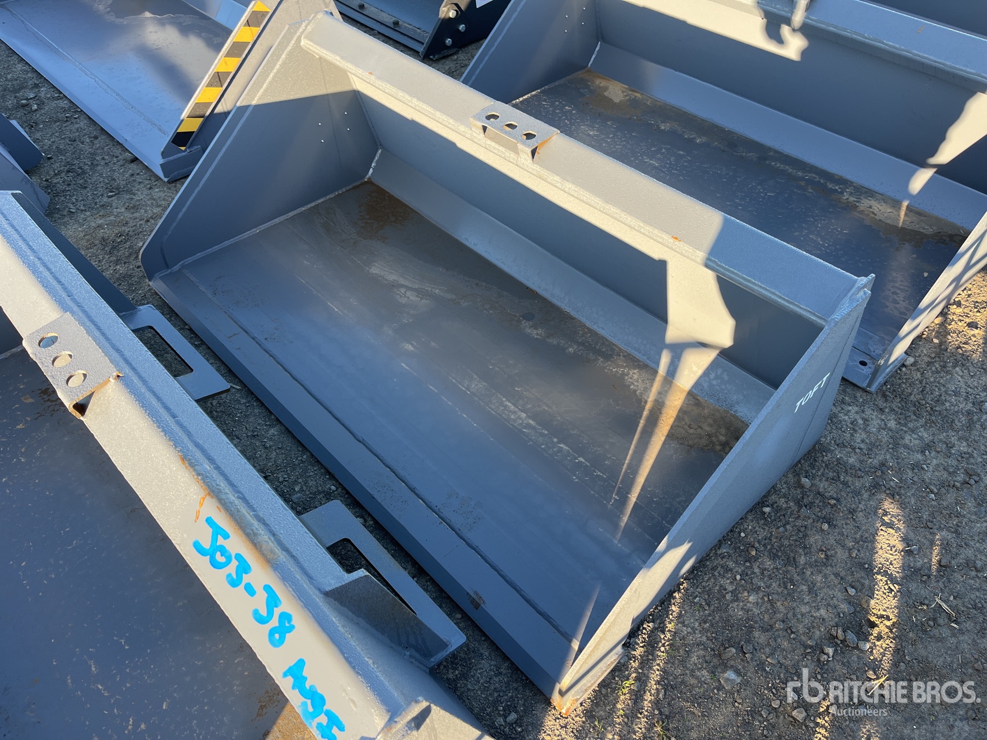 2026 TOFT HSSB-60 1500 mm Skid Steer Bucket (Unused)