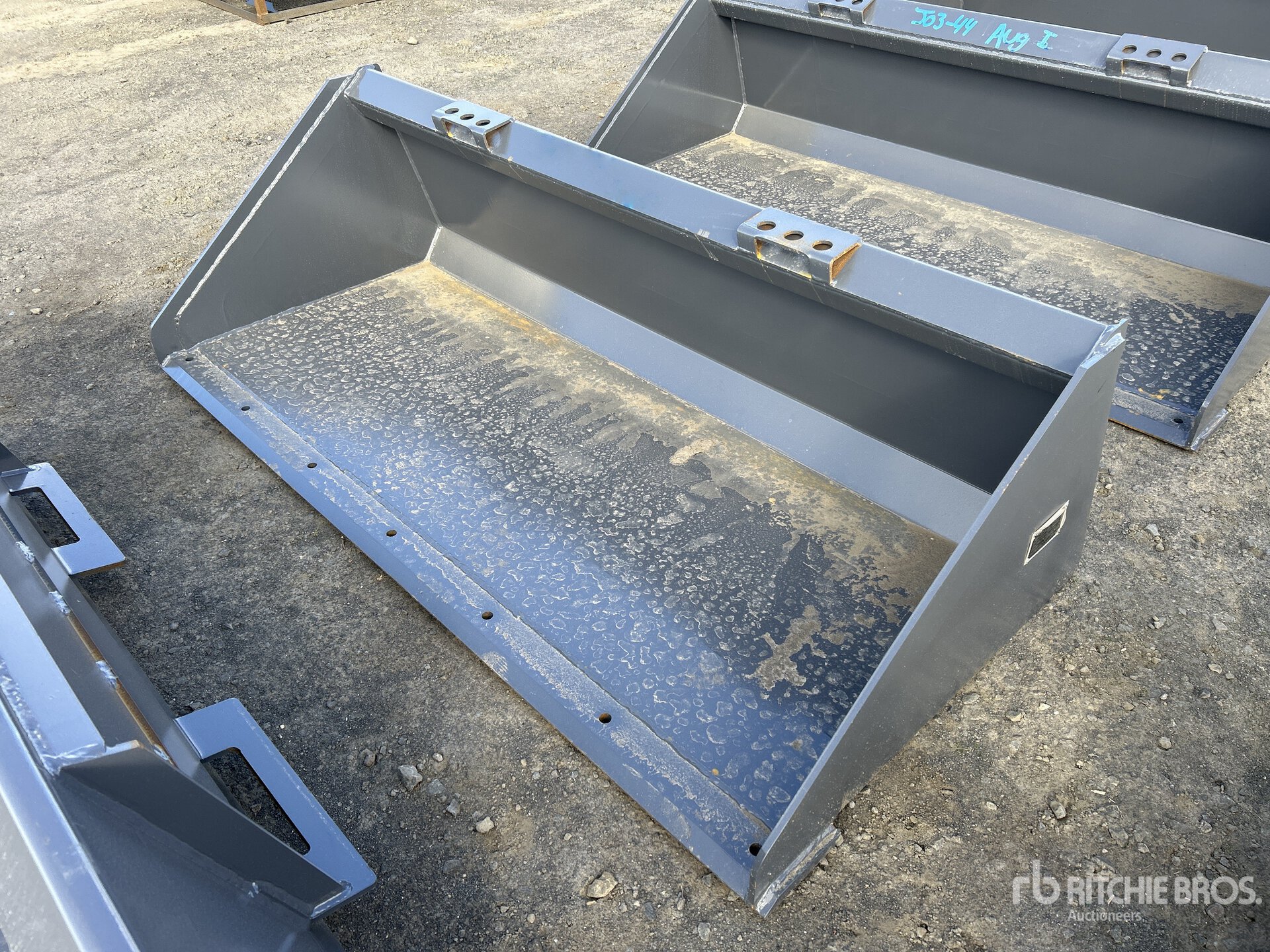 2026 TOFT HSSB-72 1800 mm Skid Steer Bucket (Unused)