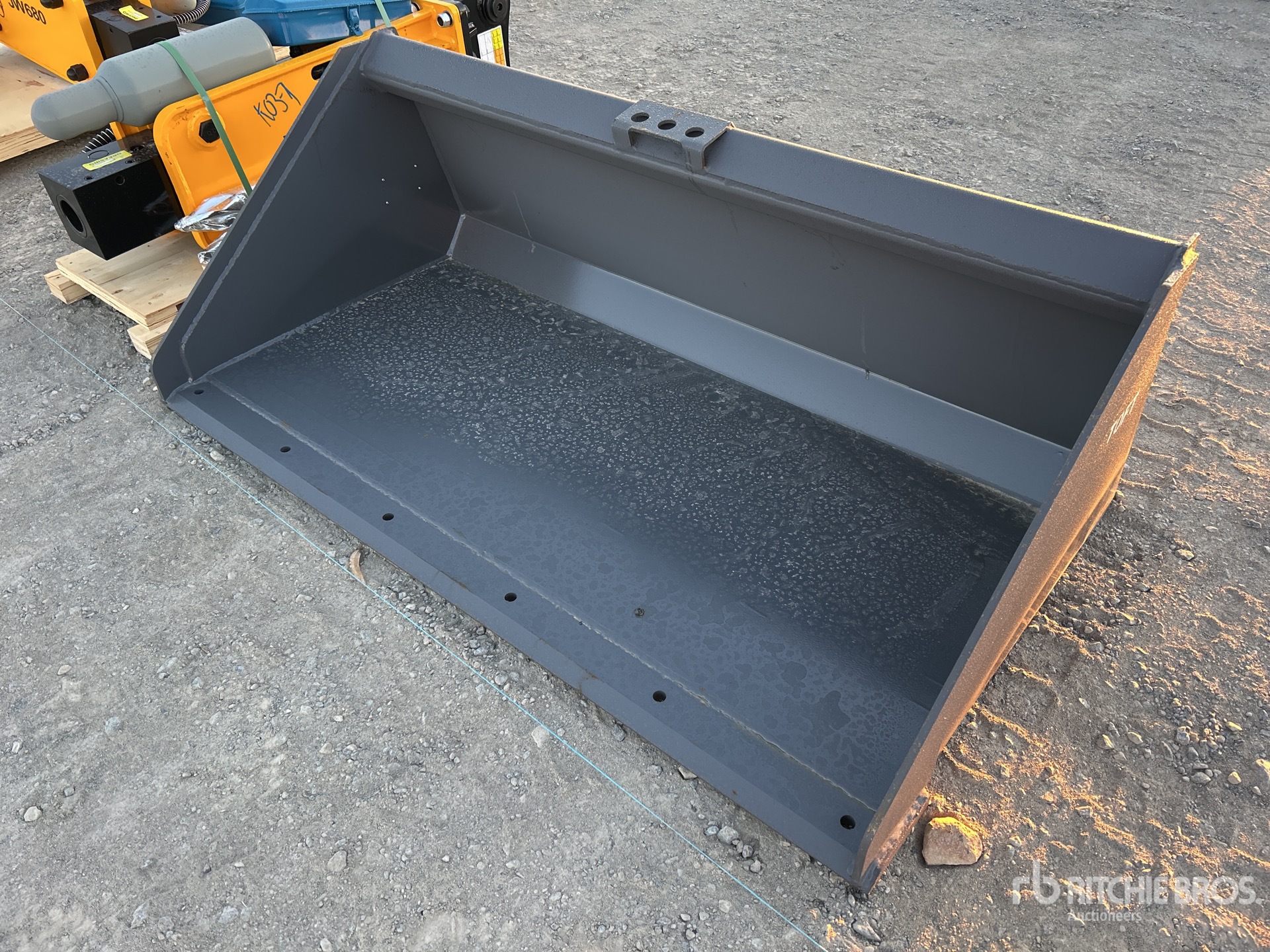 2026 TOFT HSSB-60 1500 mm General Purpose Skid Steer Bucket (Unused)