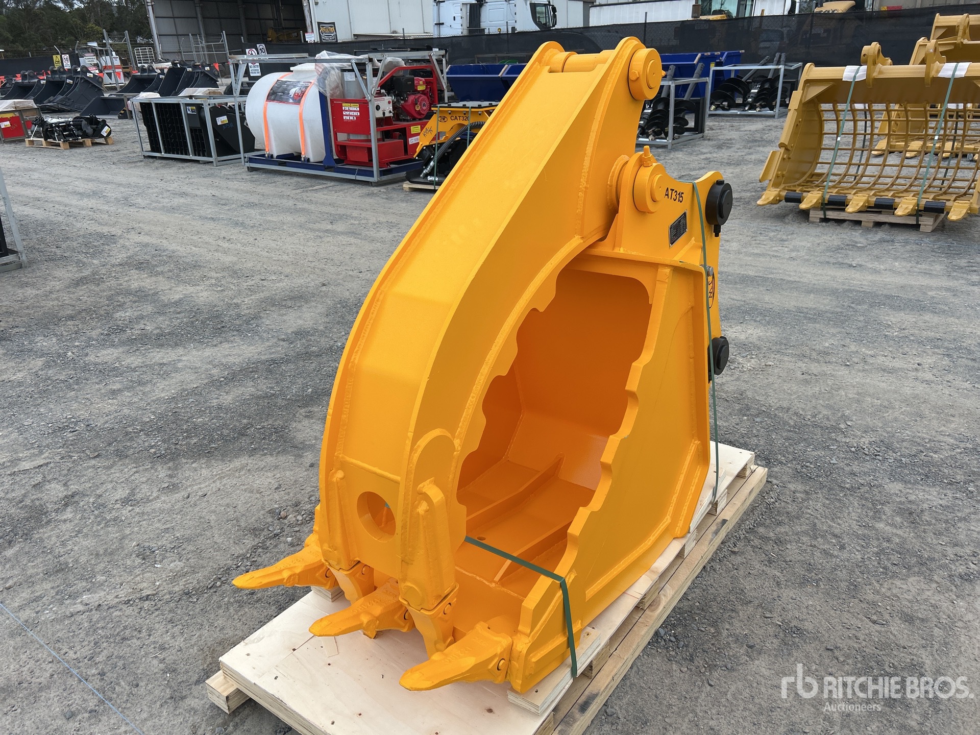 2026 JW JW70B 550 mm Q/C Grapple Excavator Bucket - Fits 10 - 18 ton (Unused)