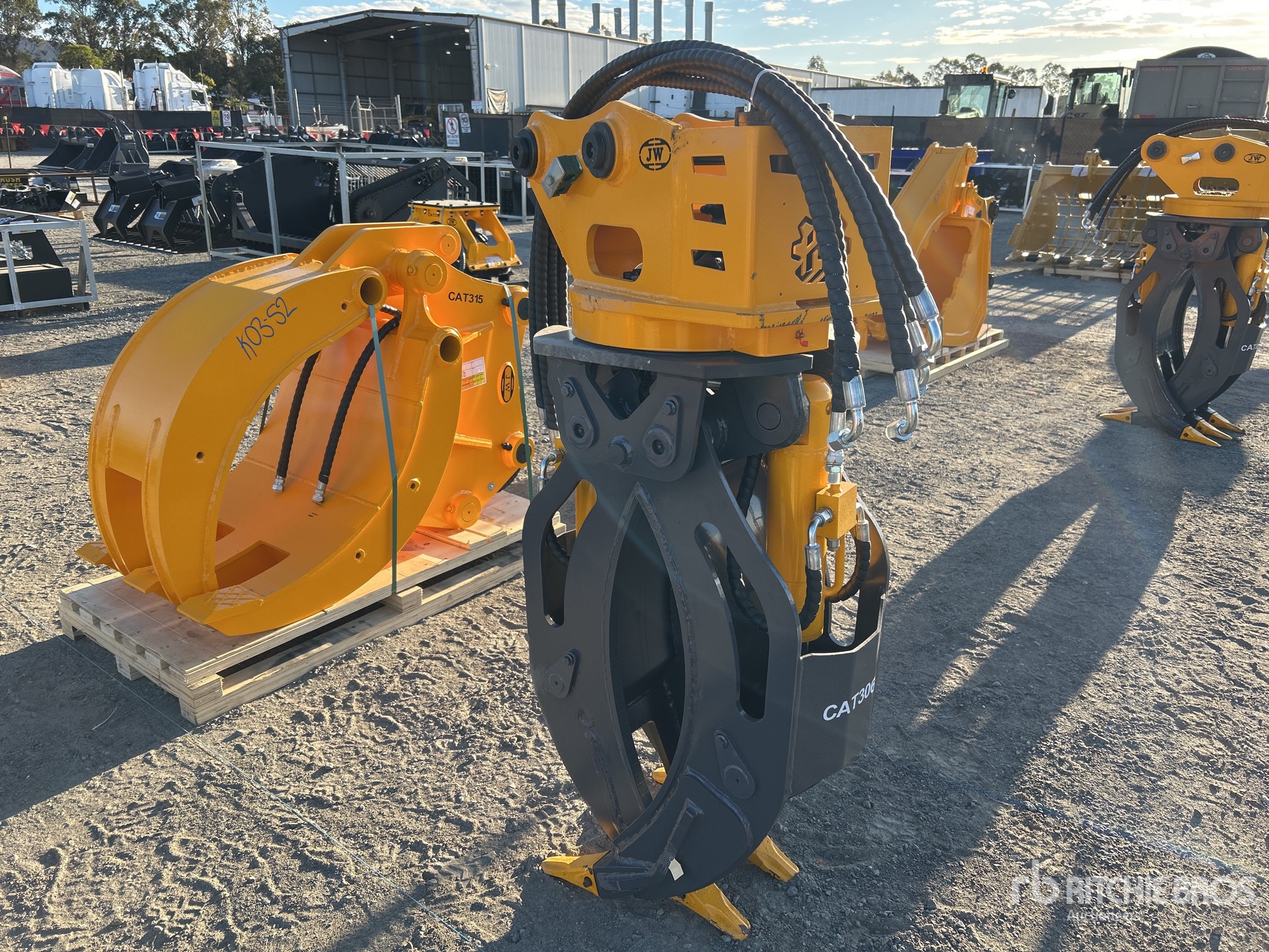 2026 JW JW04G Q/C Rotating Excavator Grapple - Fits 4 - 8 Ton (Unused)