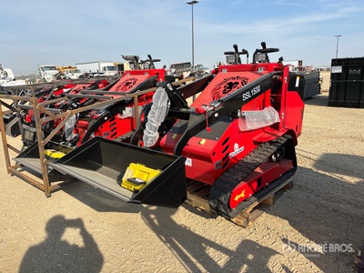 2026 SSL1500-RED Mini لودر بجنزير (Unused)