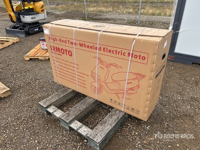 2026 IRMOTO-RED Electric Moped (Unused)