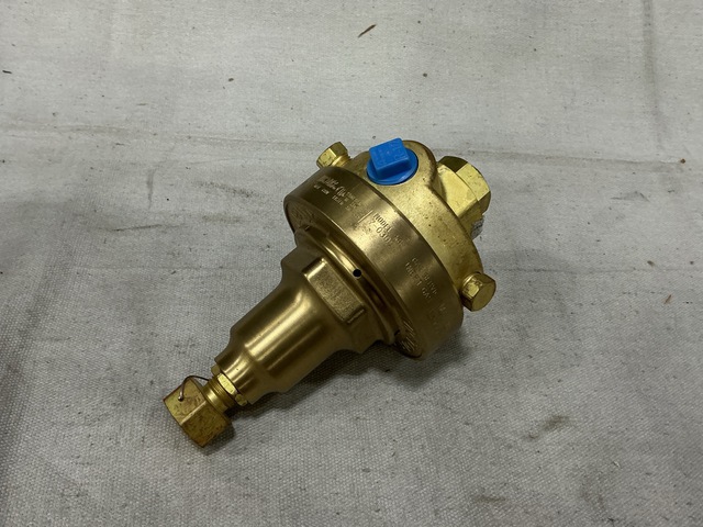(5) Victor 7-0305 Fluid Pressure Regulating Valves
