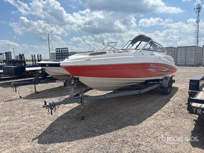 2007 Yamaha AR230 23 ft Bowrider Boat w/ Bill's Welding Shop INC Custom Hauler Trailer Trailer