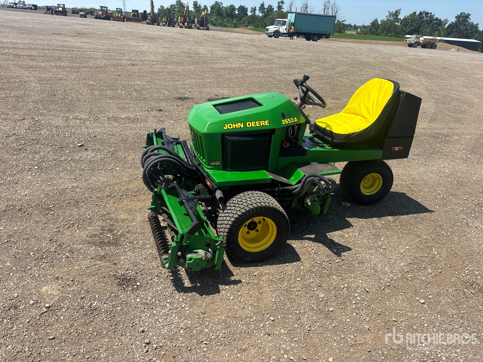 2000 John Deere 2653A Ride-On Lawn Mower