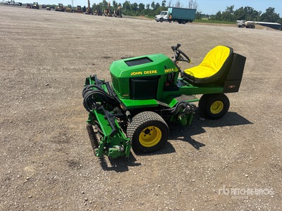 2000 John Deere 2653A جزازة الممرات