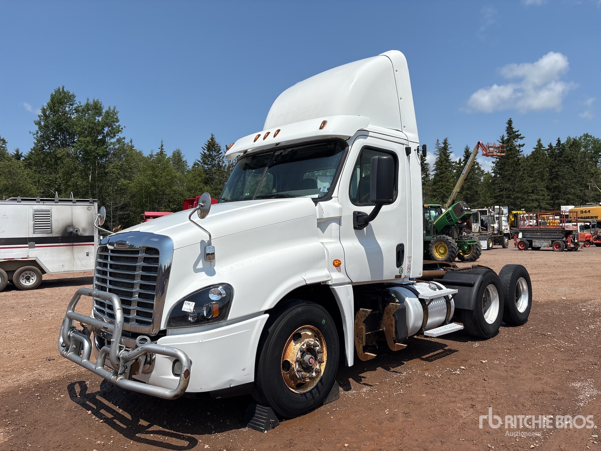 2018 Freightliner Cascadia 125 6x4 T/A Day Cab Truck Tractor (Inoperable)
