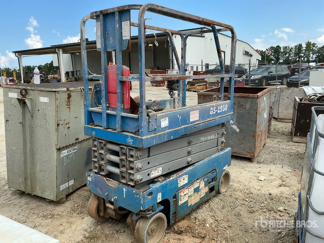 2014 Genie GS-1930 Electric Scissor Lift