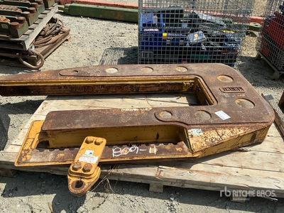 Quantity of (2) Spreader Bars & (1) Kenco 30,000 LB Mechanical Pipe Clamp