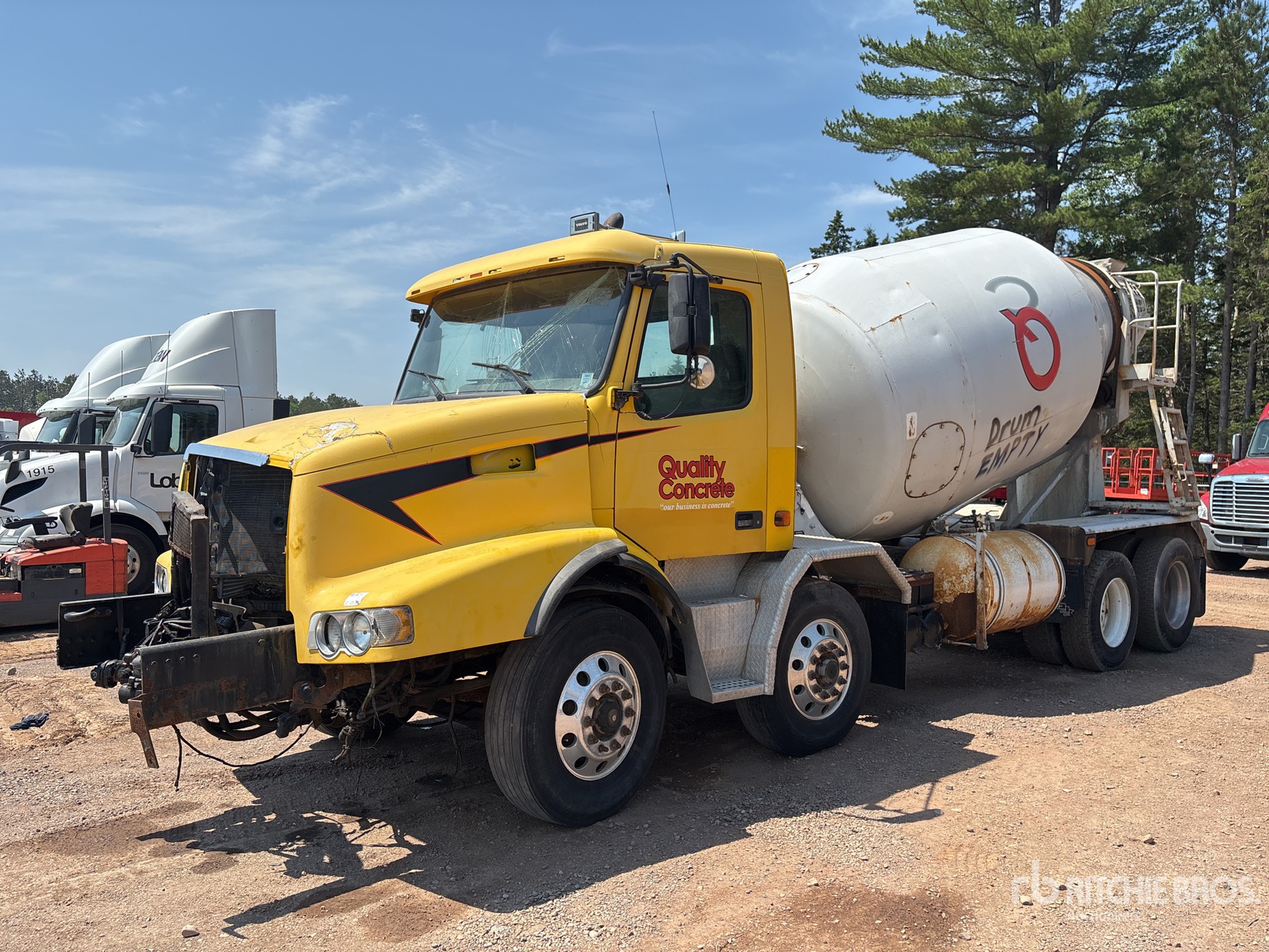 2005 Volvo VHD64B 8x4 Twin-Steer Mixer Truck (Inoperable)