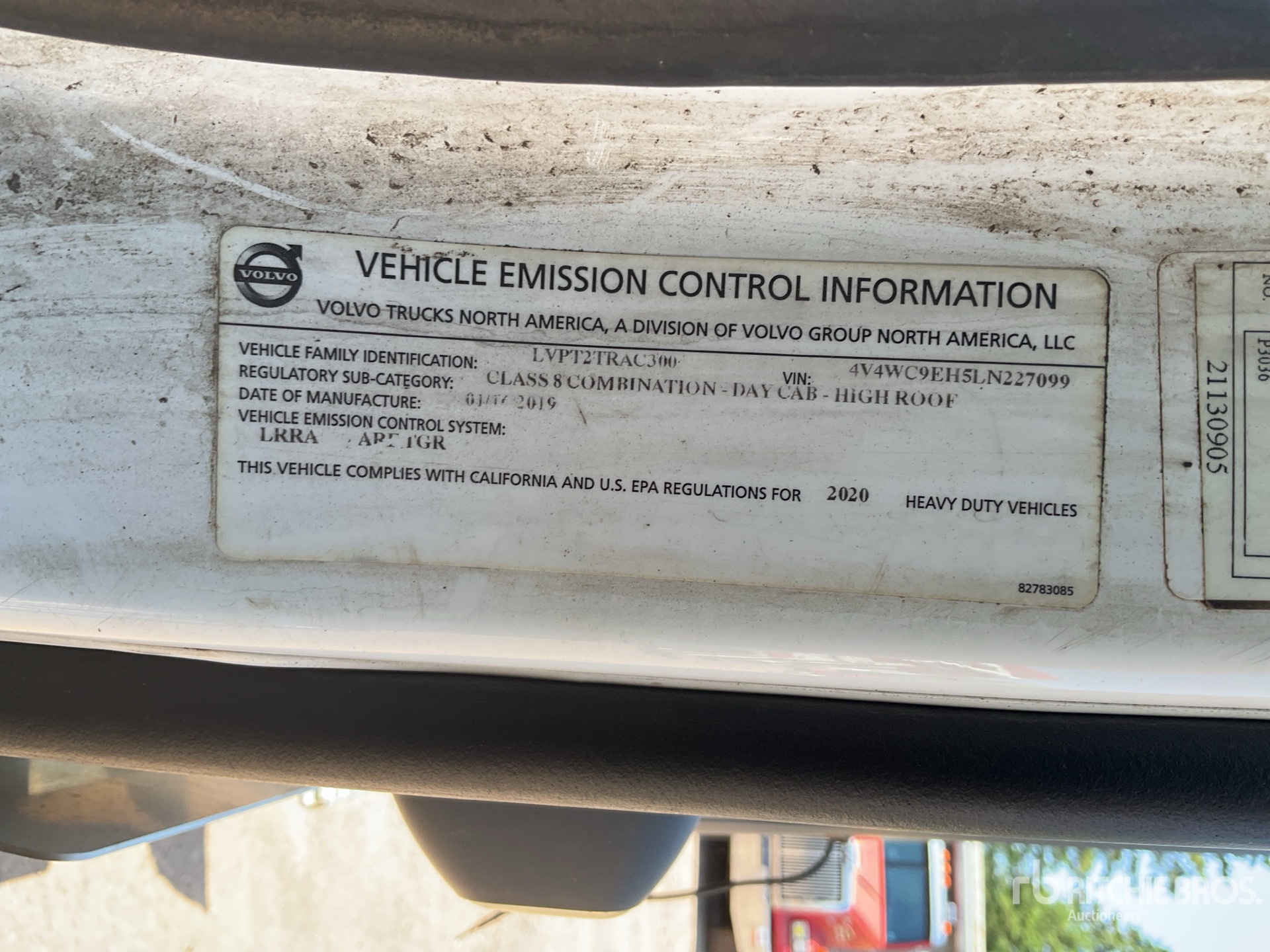 2020 Volvo VNR 6x4 T/A Day Cab Truck Tractor (Inoperable)