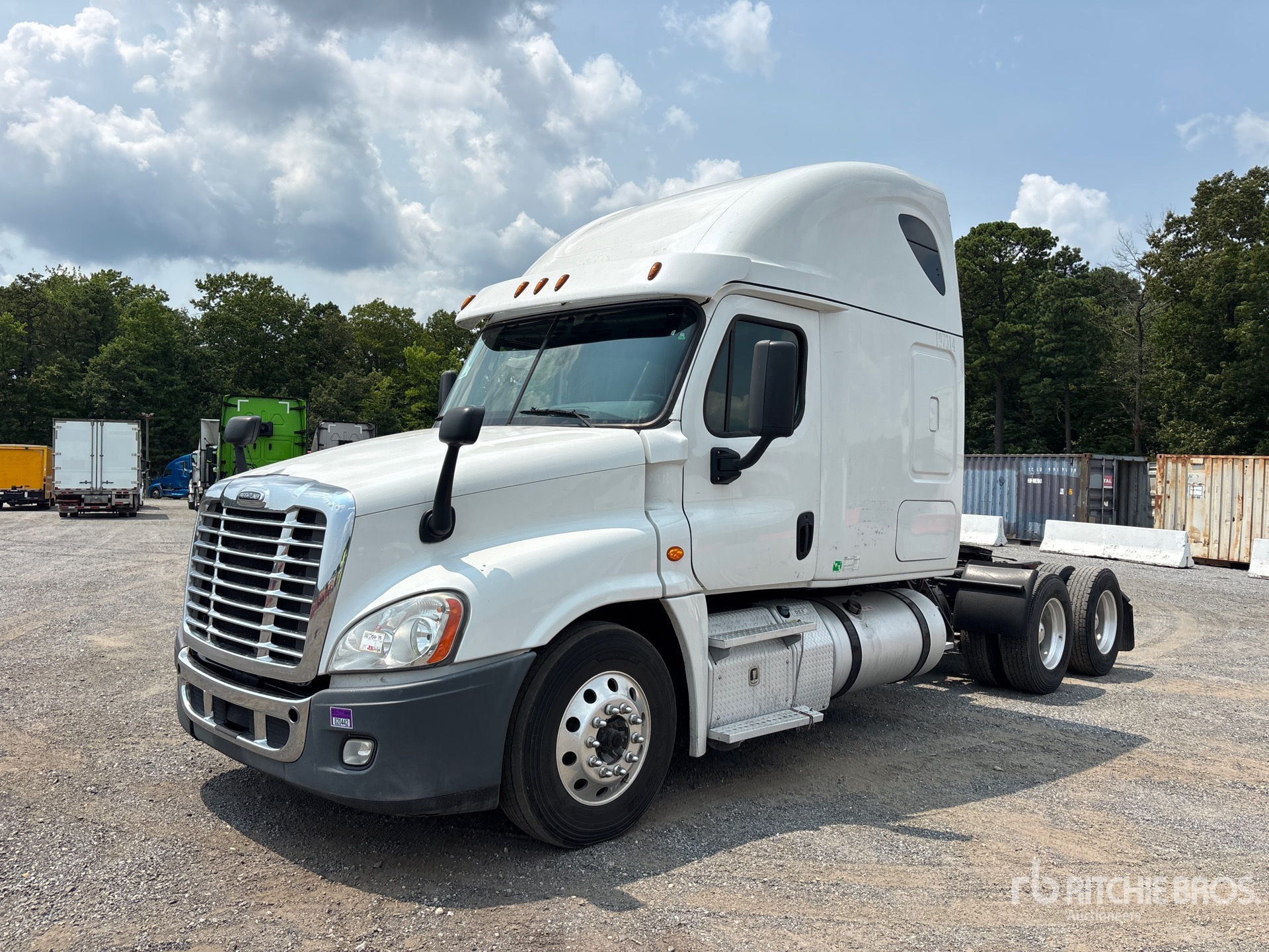 2019 Freightliner Cascadia 125 6x4 T/A Sleeper Truck Tractor