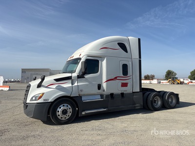 2022 Freightliner Cascadia 126 6x4 T/A Sleeper Truck Tractor