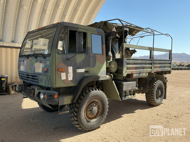 2004 Stewart & Stevenson M1078A1 LMTV 4x4 Cargo Truck