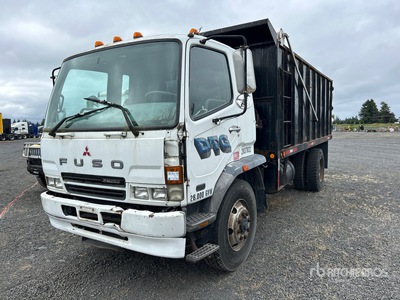 2007 Mitsubishi FM61F 4x2 COE Camion à plateau basculant (Inoperable)