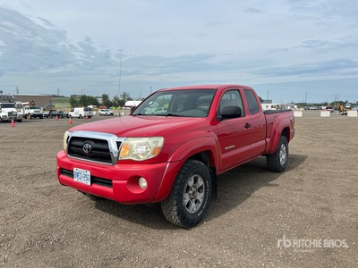 2005 Toyota Tacoma SR5 4x4 Extended Cab Pickup