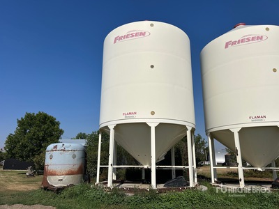 Meridian M1615 +/- 3300 bu Smooth Wall Hopper Trémie à grains