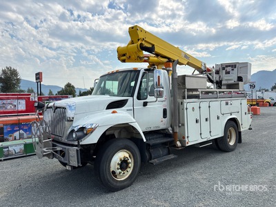 Altec TA41M 40 ft on 2010 International 7400 4x2 Bucket Truck (Inoperable)