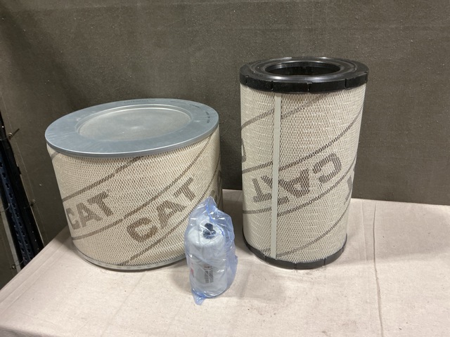 (22) Fuel/Water Separators, (2) Filter Elements & Assorted Items