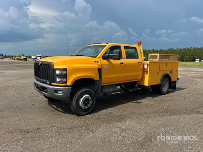 2019 International CV515 SFA 4x4 Crew Cab Utility Truck