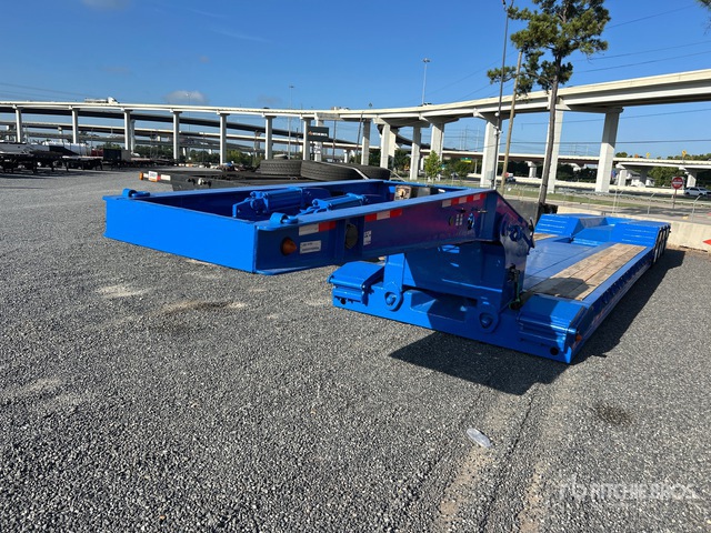 2011 Globe Quad/A Removable Gooseneck Lowboy Trailer