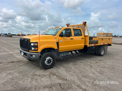 2019 International CV515 4x4 Crew Cab Flatbed Truck