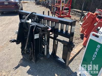 2018 JLG 1001104992 72" Forklift Swing Carriage