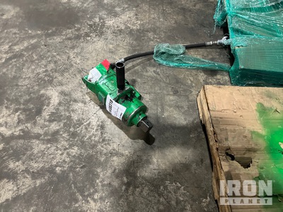 2013 UNIV TOOL UT1550S Pneumatic Impact Wrench