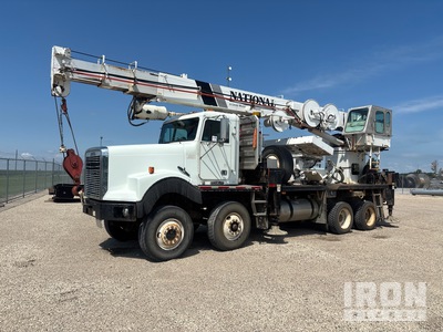 National 900 on 1995 Freightliner FLD120 8x6 Twin-Steer Digger Derrick Truck