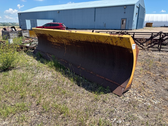 Cat BRH180 18 ft 2 Way Snow Plow - Fits Wheel Loader Cat BRH180 18 ft 2 Way Snow Plow - Fits Wheel Loader