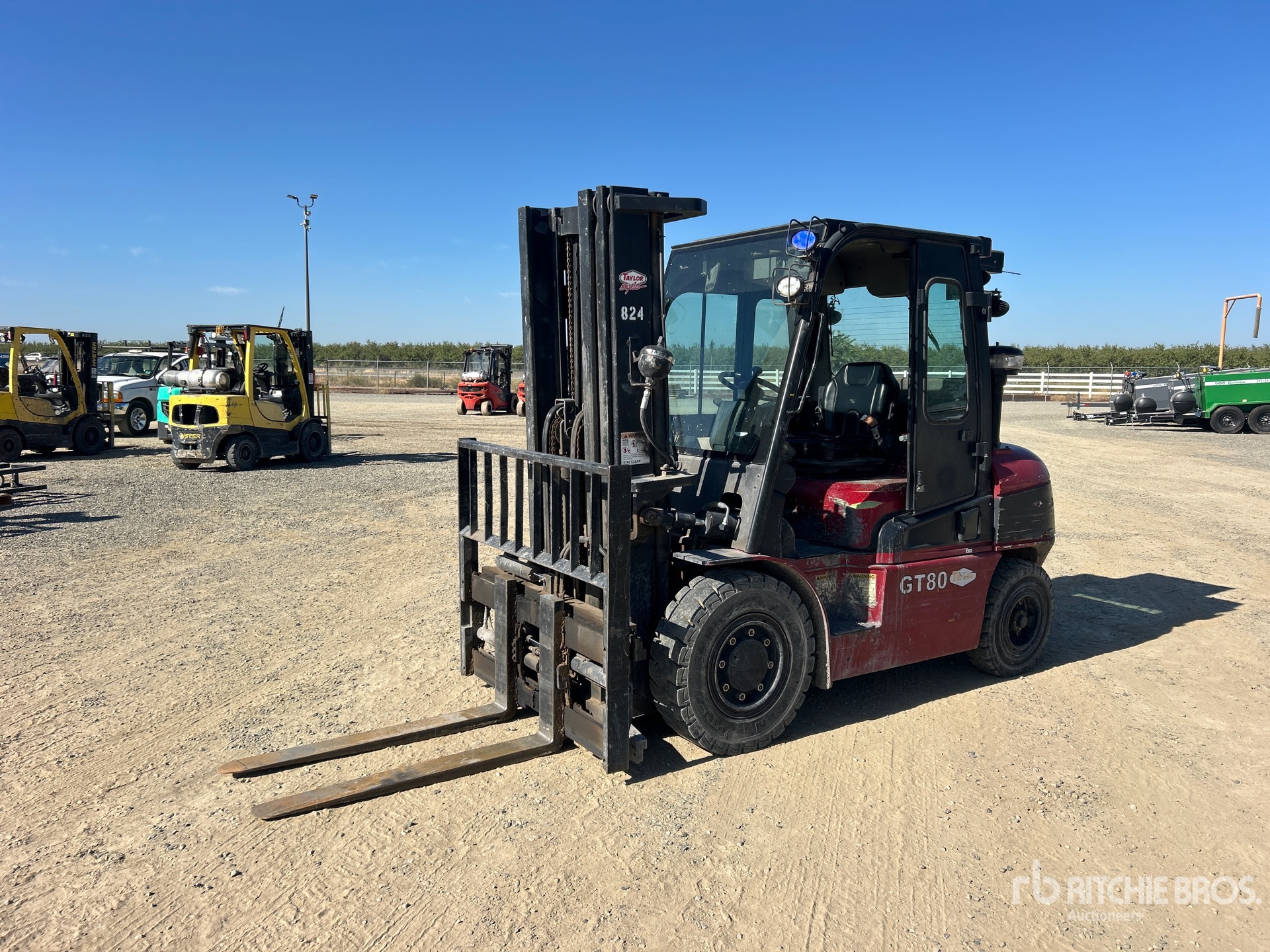 Taylor GT80D 6900 lb Pneumatic Tire Forklift