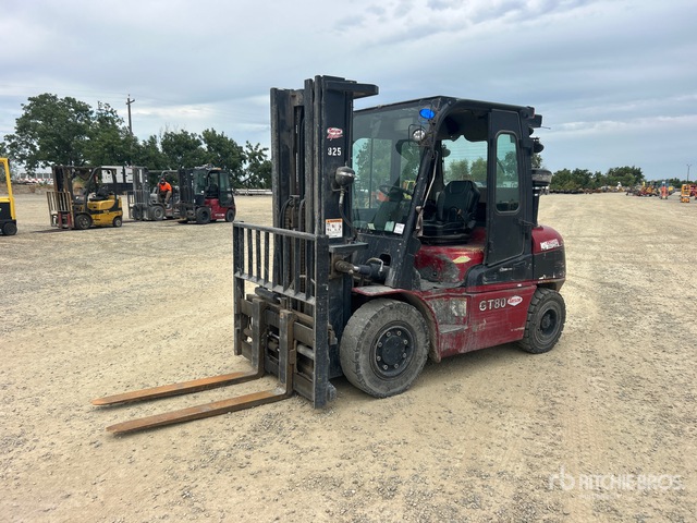 Taylor GT80D 7600 lb Forklift