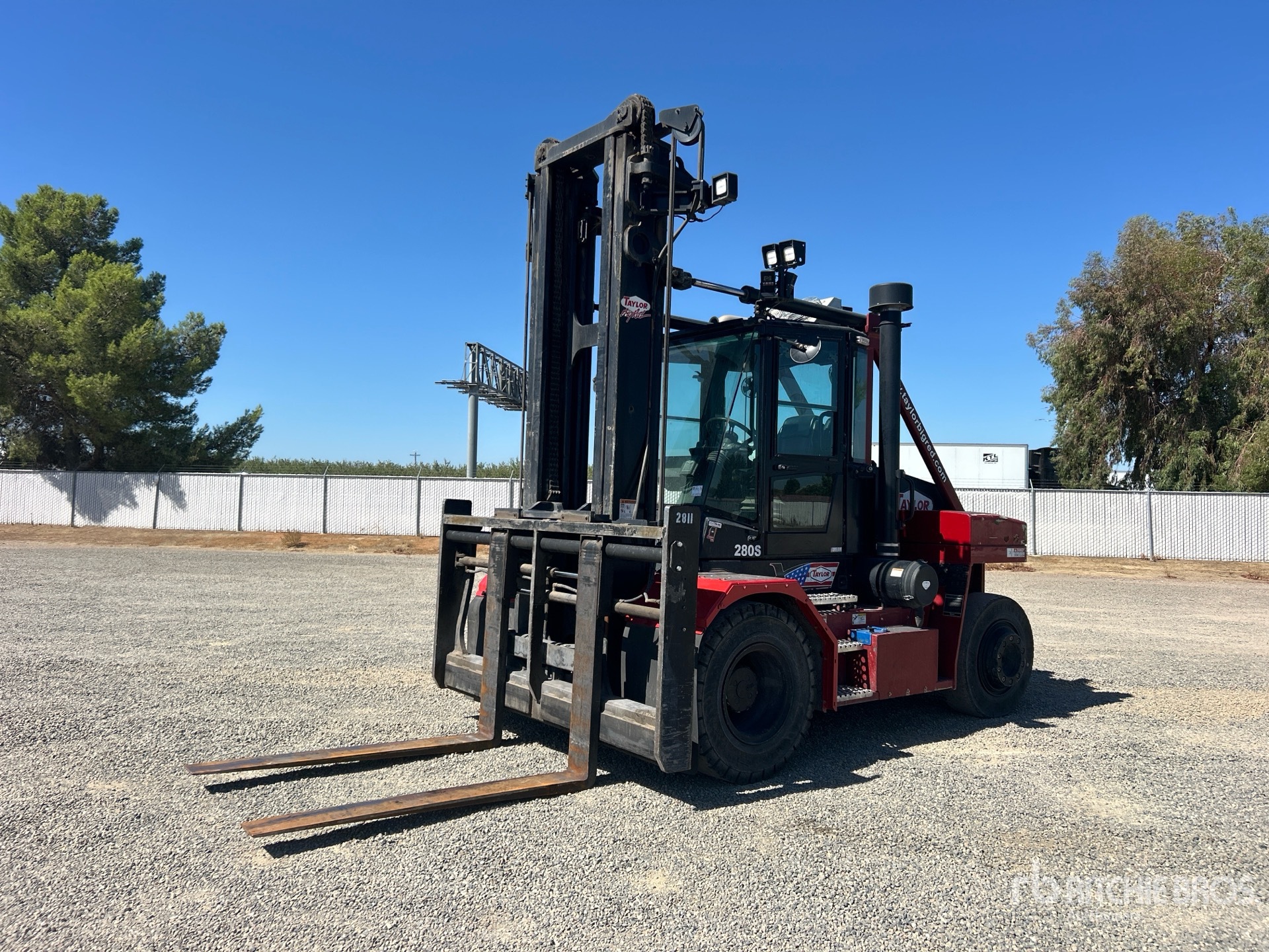 2022 Taylor X280S 28000 lb Forklift
