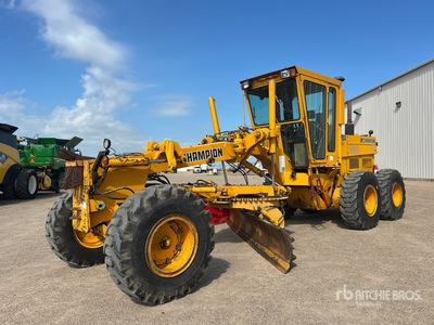 1986 Champion 720A Motor Grader