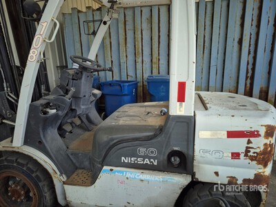 2013 (unverified) Nissan MYG1F2A30V رافعة شوكية
