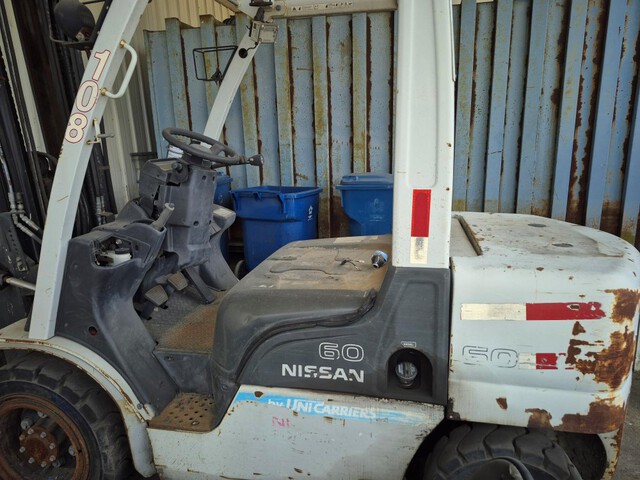 2013 Nissan MYG1F2A30V Pneumatic Tire Forklift