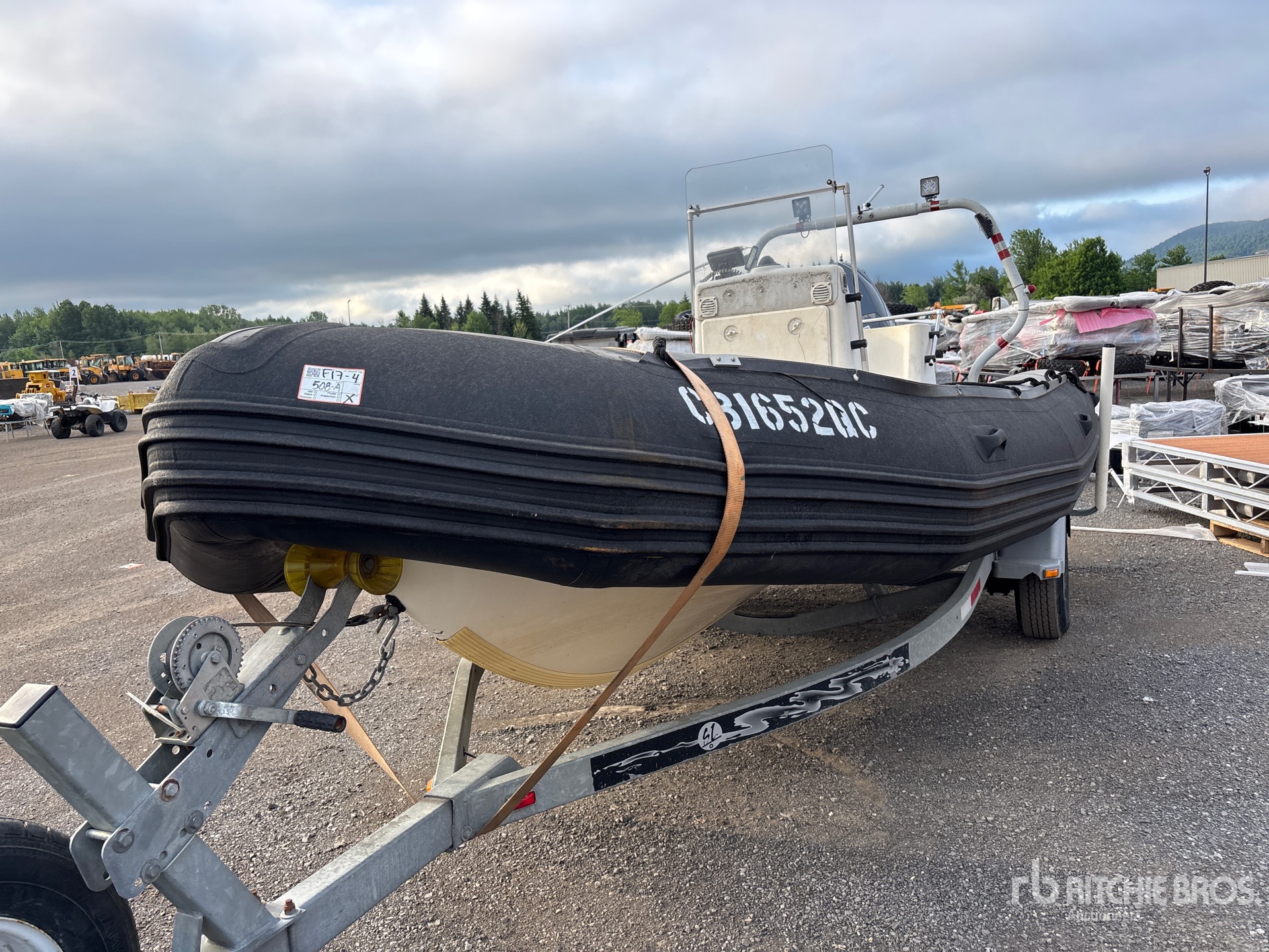 2005 Zodiac Hurricane Tech Bombard Explorer DB600 20 ft Inflatable Boat