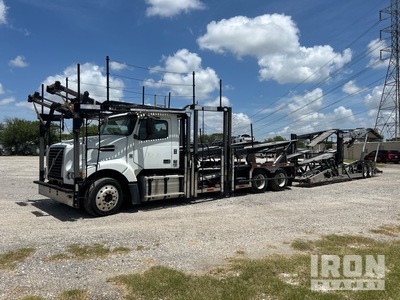 2011 Volvo VAH Car Carrier Truck