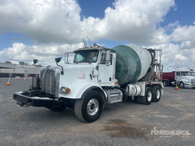 2015 Peterbilt 365 6x4 Mixer Truck