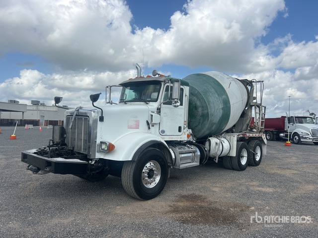 2015 Peterbilt 365 6x4 Mixer Truck