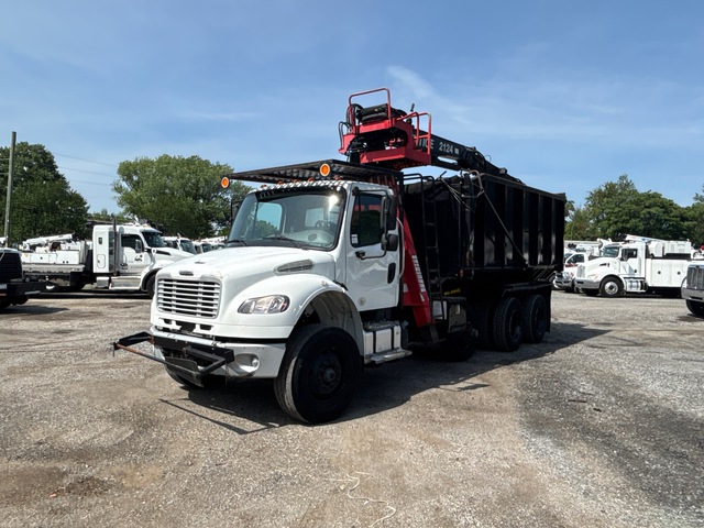 2016 Prentice 2124-BC on 2016 Freightliner M2 106 8x4 Grapple Truck