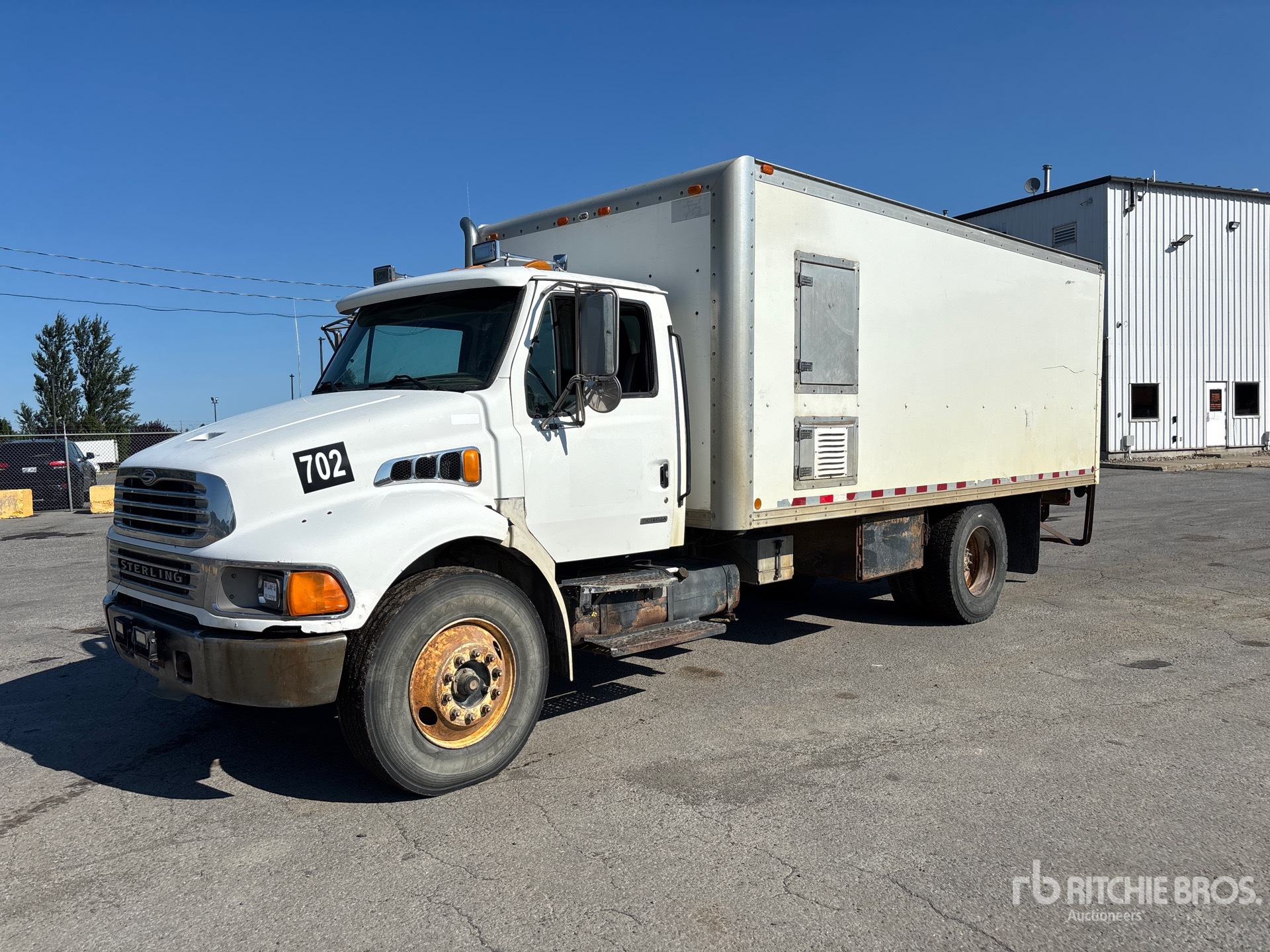 2001 Sterling 7500 4x2 Service Truck