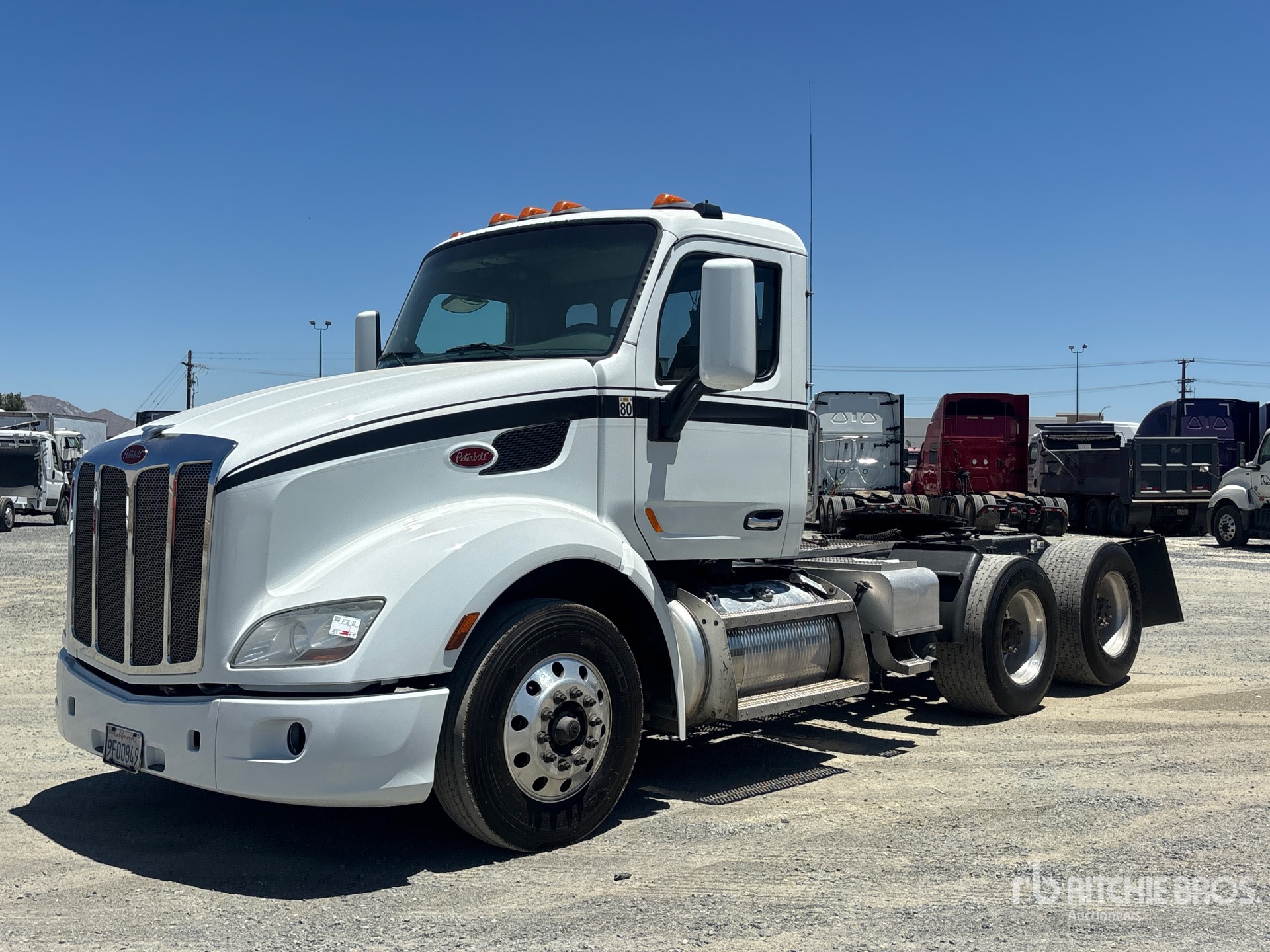 2014 Peterbilt 579 6x4 T/A Day Cab Truck Tractor