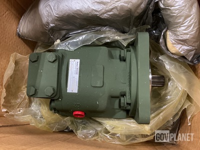 (3) Parker 715450 Hydraulic Pumps