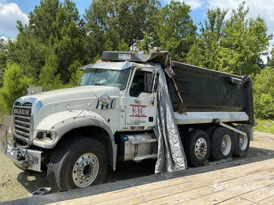 2018 Mack GU713 6x4 Tri/A-kiepwagen