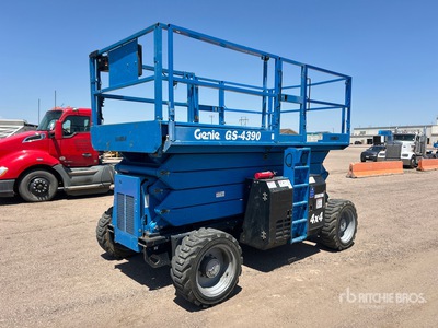 2016 Genie GS4390 4x4 Dual Fuel RT Scissor Lift